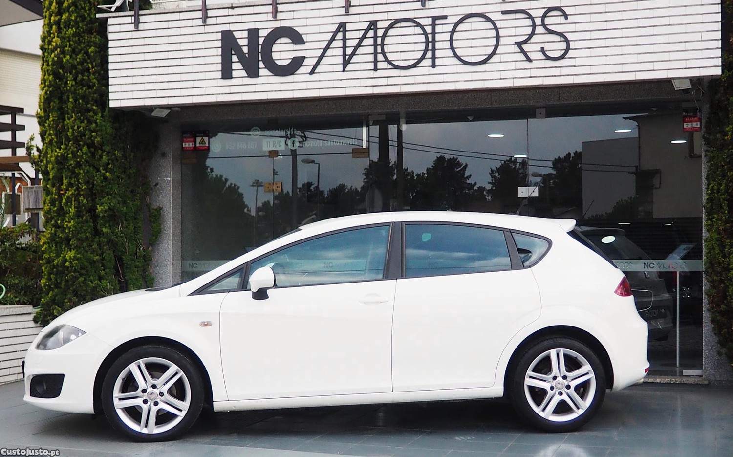 SEAT Leon 1.6 TDI Sport — fotografia 9