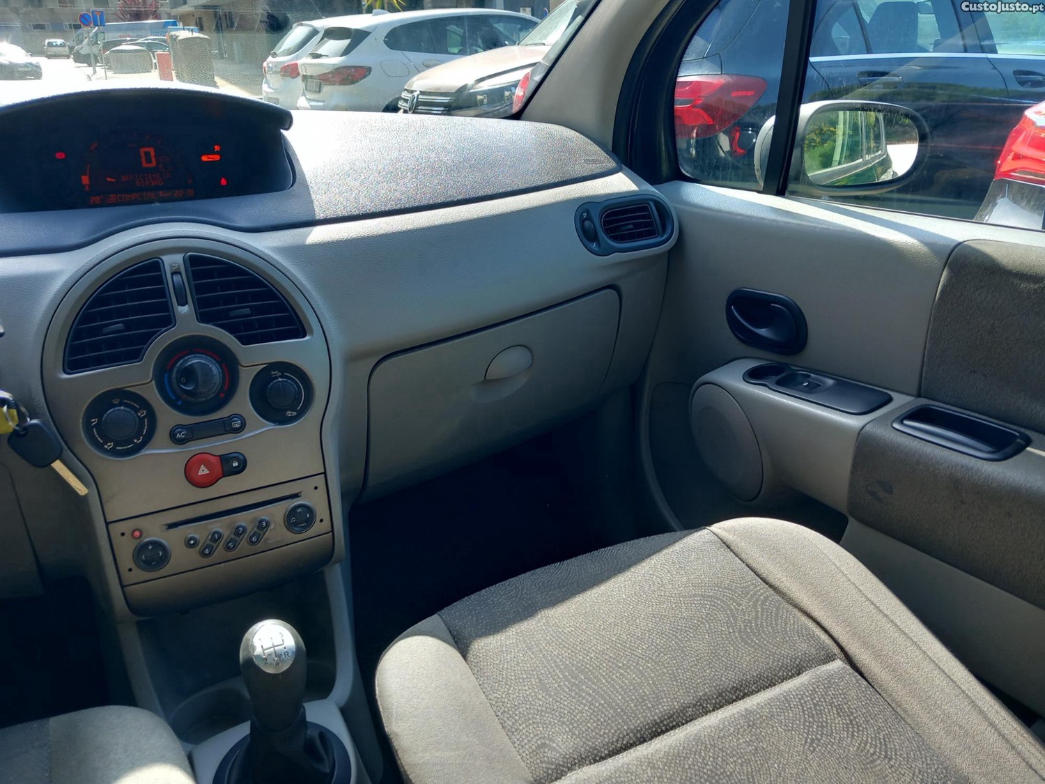 Renault Modus 1.2 Confort — fotografia 3