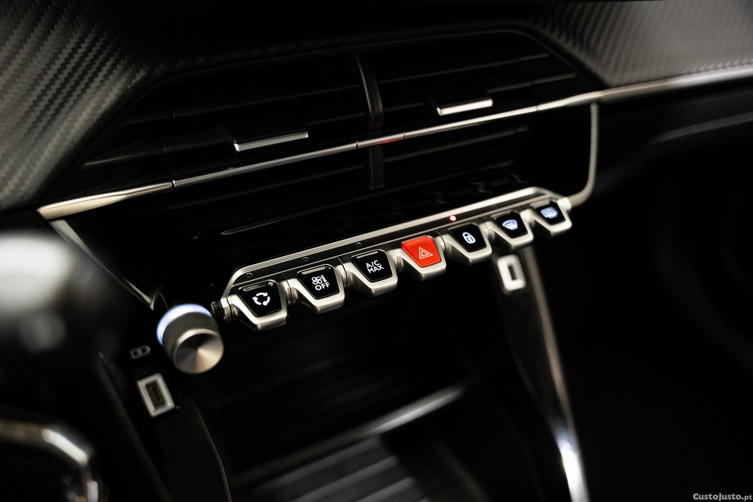 Peugeot 2008 1.2 PureTech Active — fotografia 9