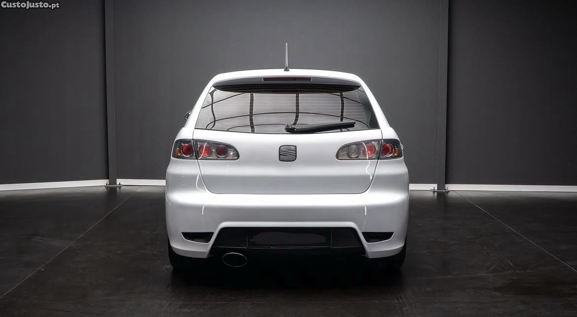 SEAT Ibiza Cupra — fotografia 2
