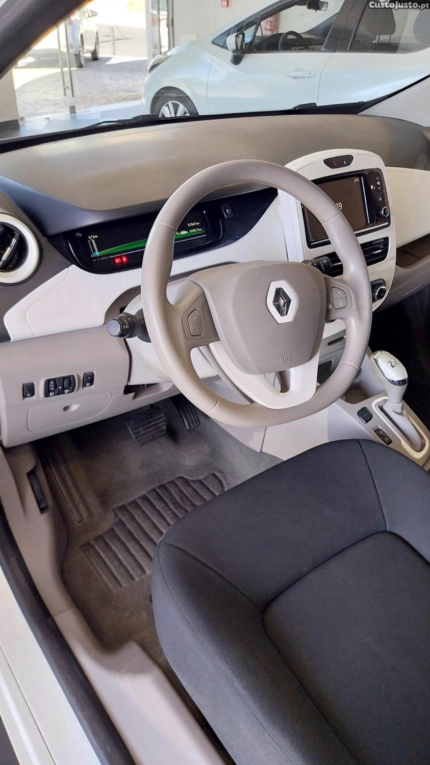 Renault Zoe Life 40 | Baterias próprias| Nacional | Iva discriminado — fotografia 9
