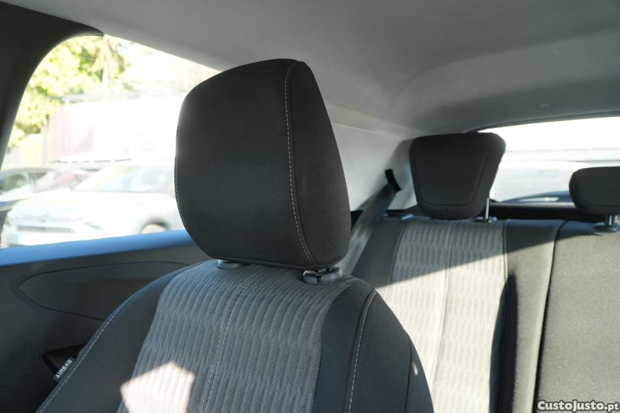 Opel Corsa 1.2 T Elegance — fotografia 3