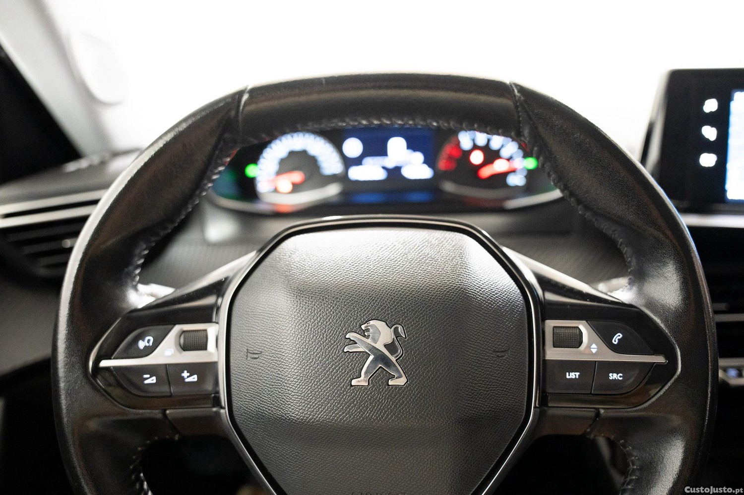 Peugeot 2008 1.2 PureTech Active — fotografia 7