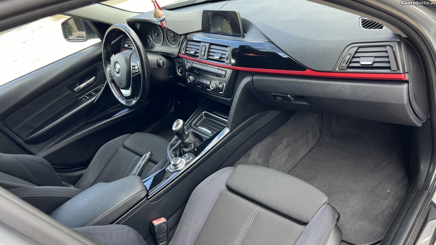 BMW 318 Sport — fotografia 2