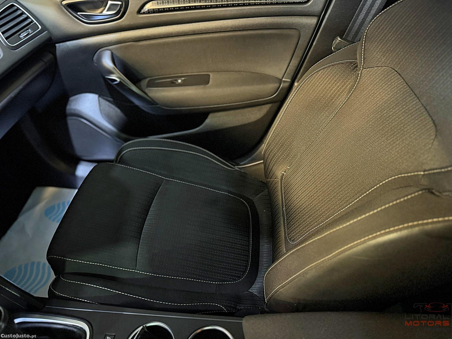 Renault Mégane 1.5 dCi Limited SS — fotografia 6