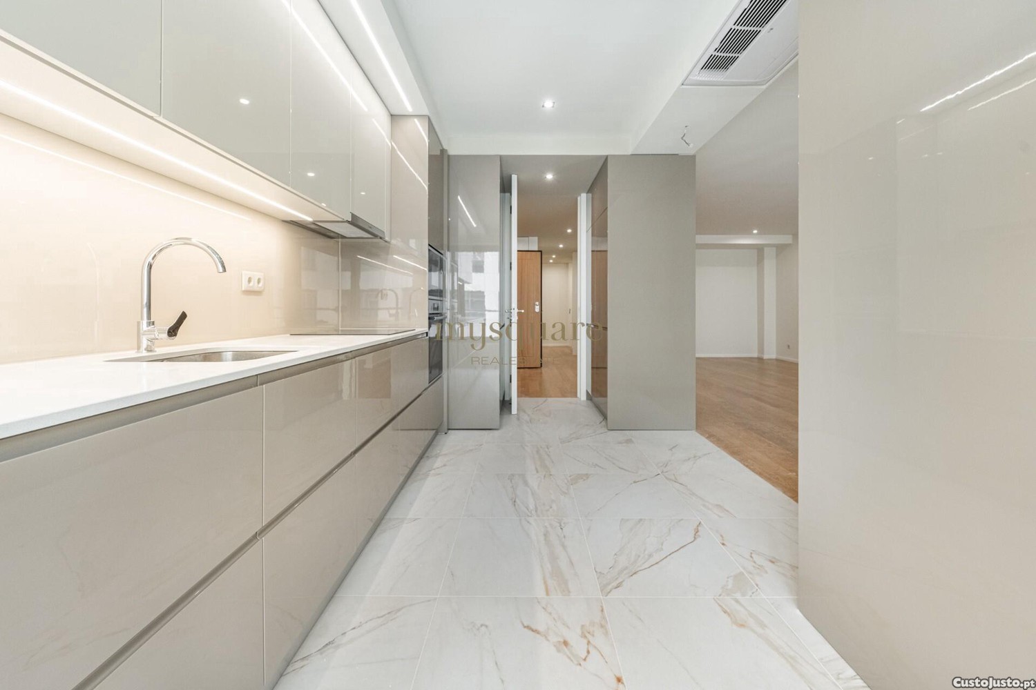 T3 com Varanda no Centro da Maia