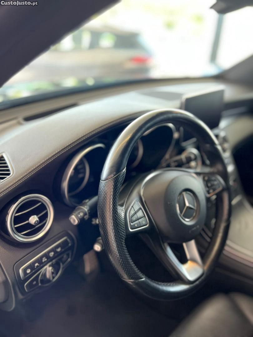 Mercedes-Benz GLC 250 d 4Matic 9G-TRONIC AMG Line — fotografia 13