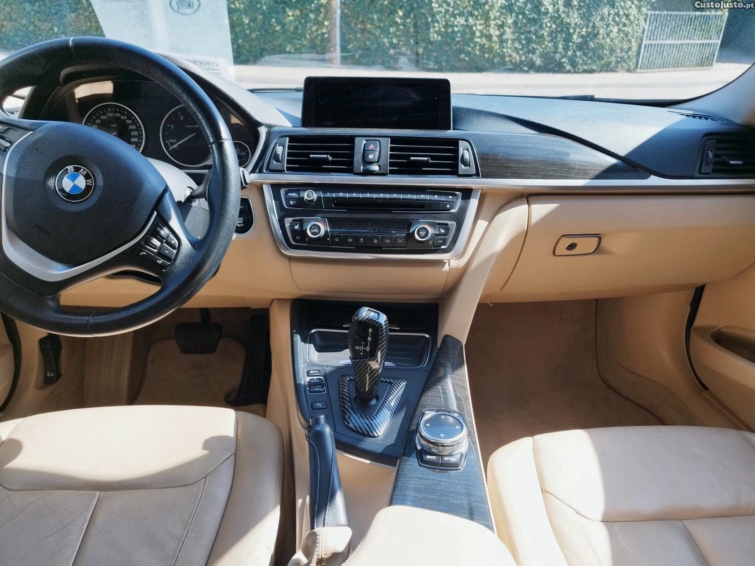 BMW 320 2.0 D TOURING F31 AUTO — fotografia 5