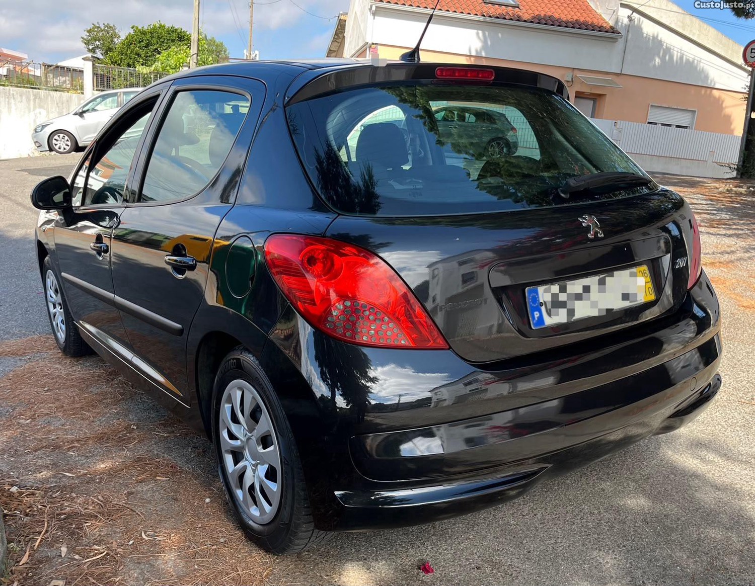 Peugeot 207 1.4 HDI — fotografia 10