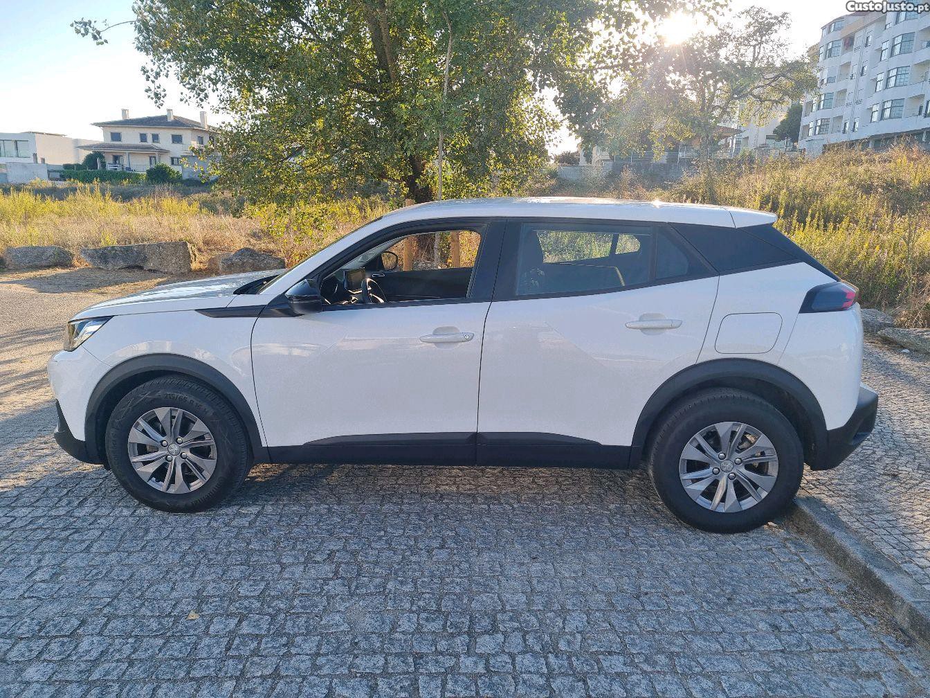 Peugeot 2008 BlueHDIAllure — fotografia 6