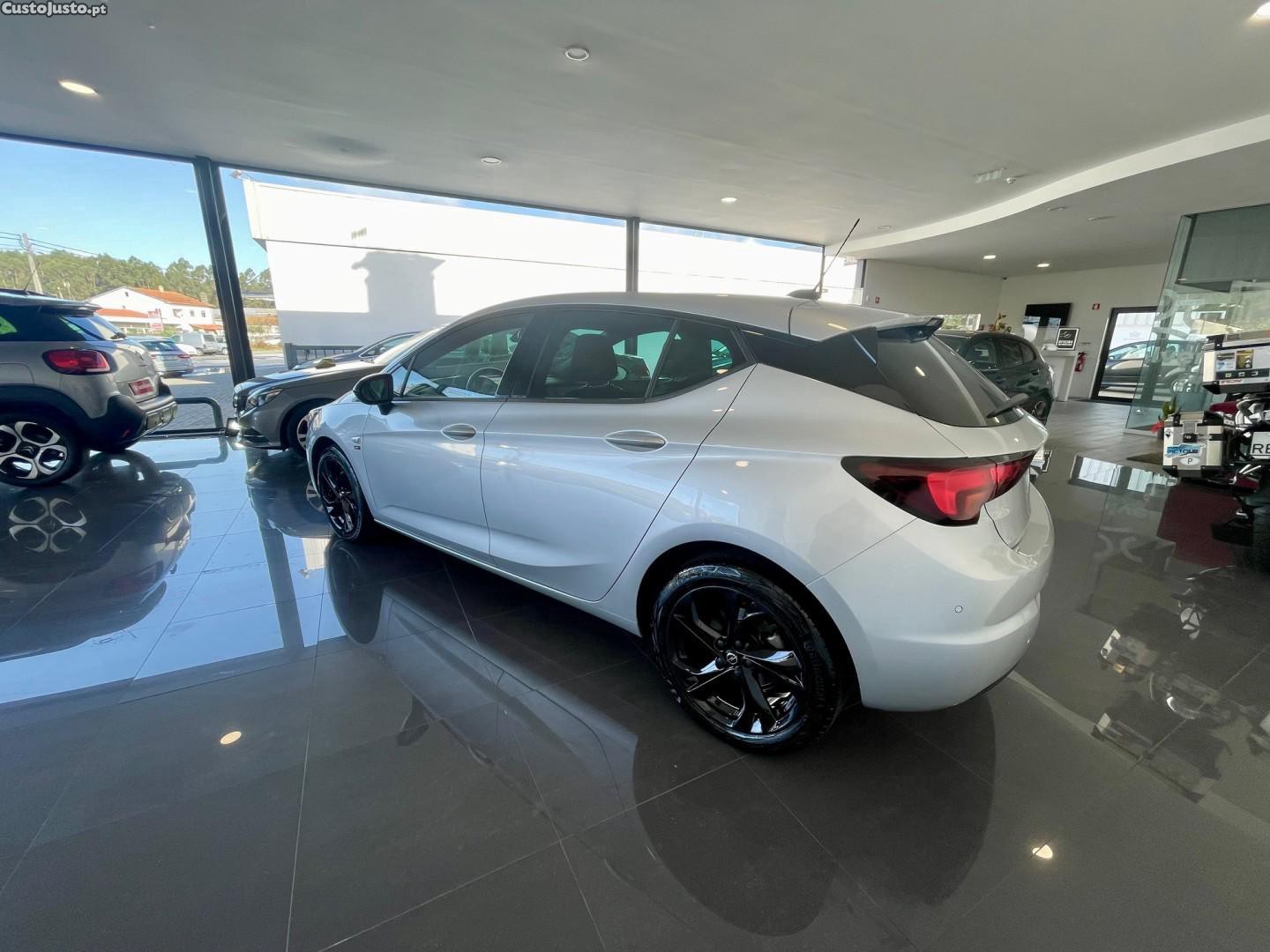 Opel Astra 1.2 Turbo S&S 2020 — fotografia 13