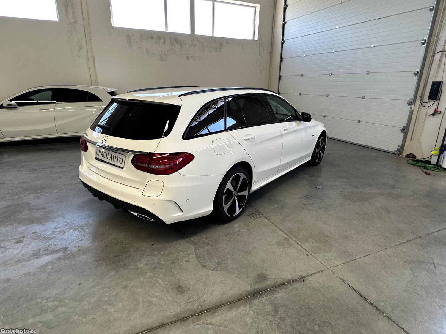 Mercedes-Benz C 300 de T AMG — fotografia 10