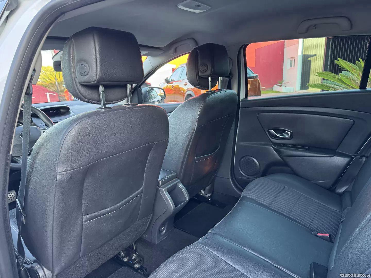 Renault Mégane 1.5 dci gt line ss — fotografia 18