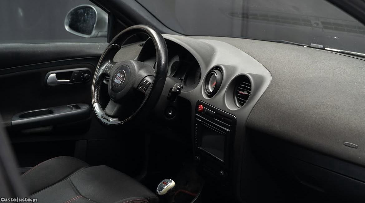 SEAT Ibiza Cupra — fotografia 10