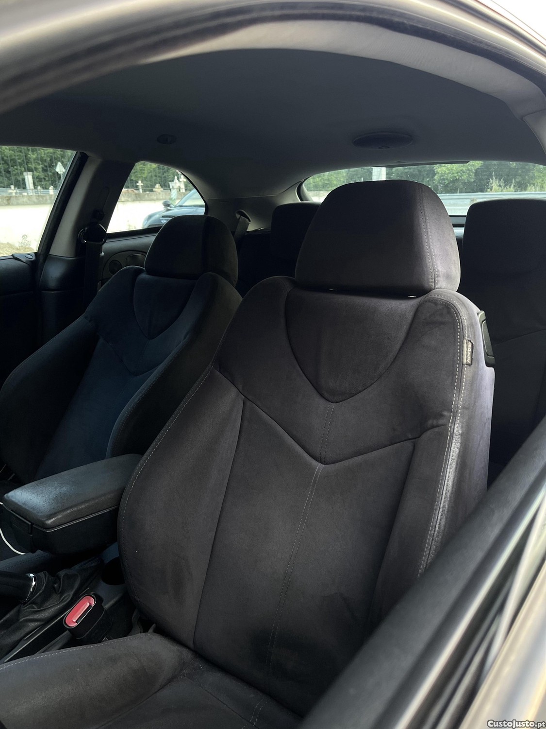Alfa Romeo GT 1.9 JTDm — fotografia 3