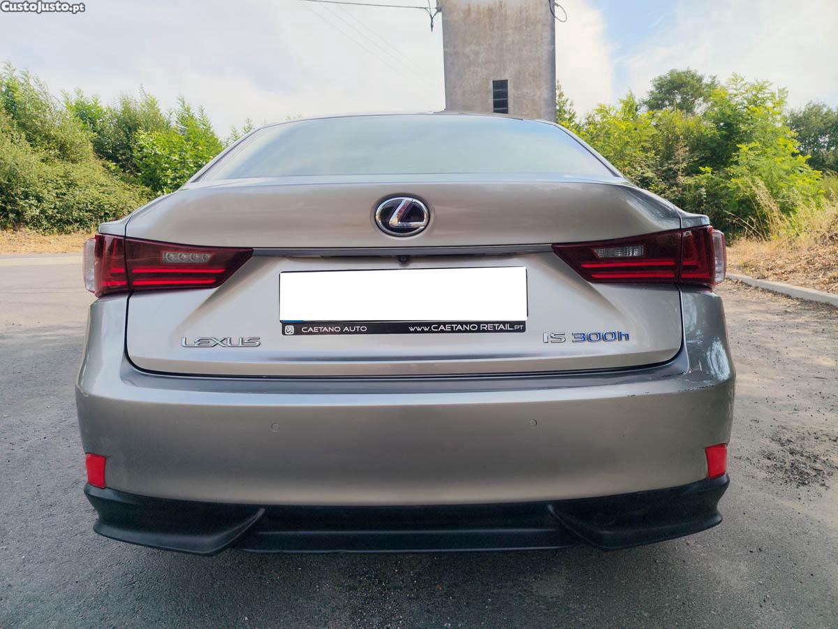 Lexus IS h executive — fotografia 10