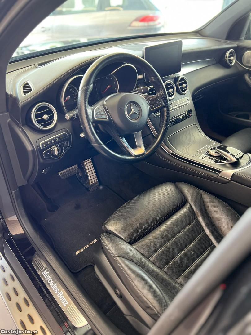 Mercedes-Benz GLC 250 d 4Matic 9G-TRONIC AMG Line — fotografia 12