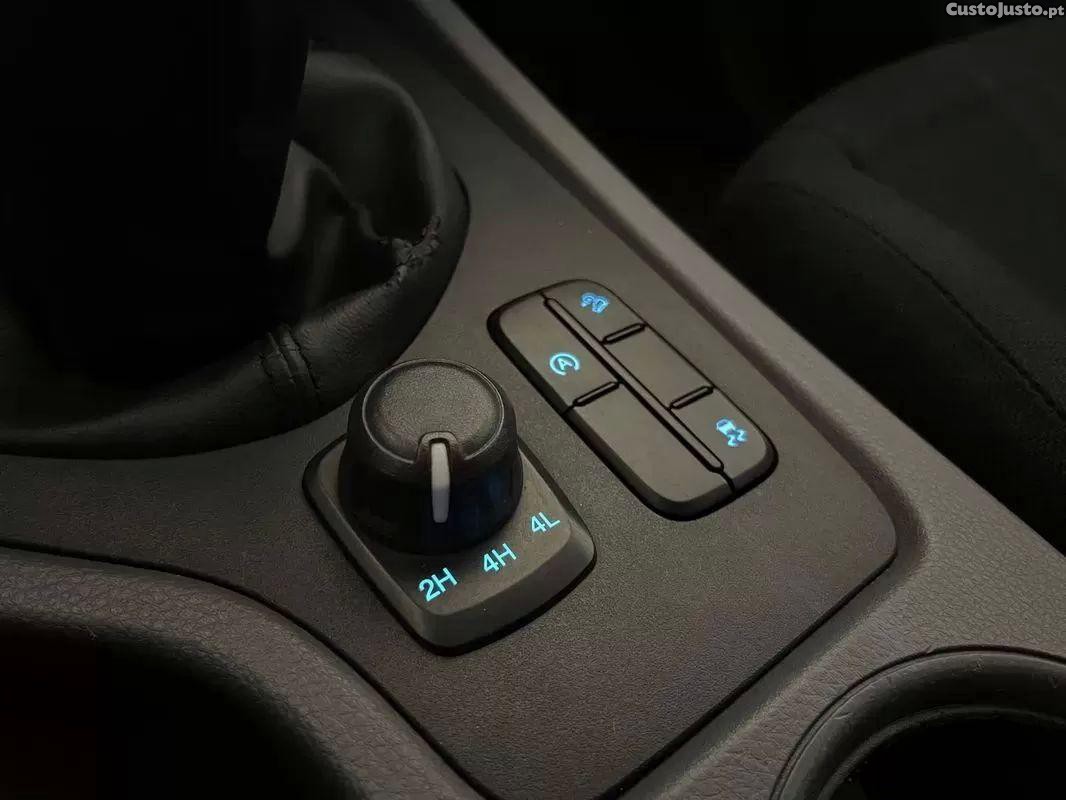 Ford Ranger 2.2 tdci cd limited 4wd — fotografia 5