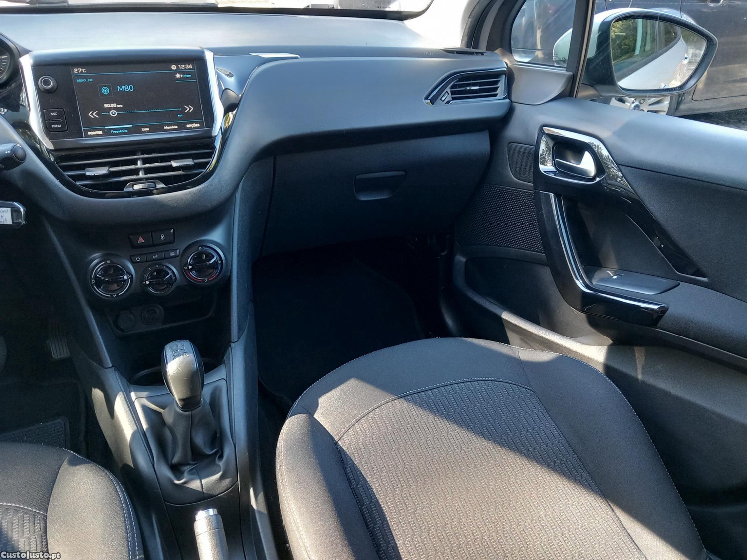 Peugeot 208 1.6 BlueHDi Active — fotografia 3