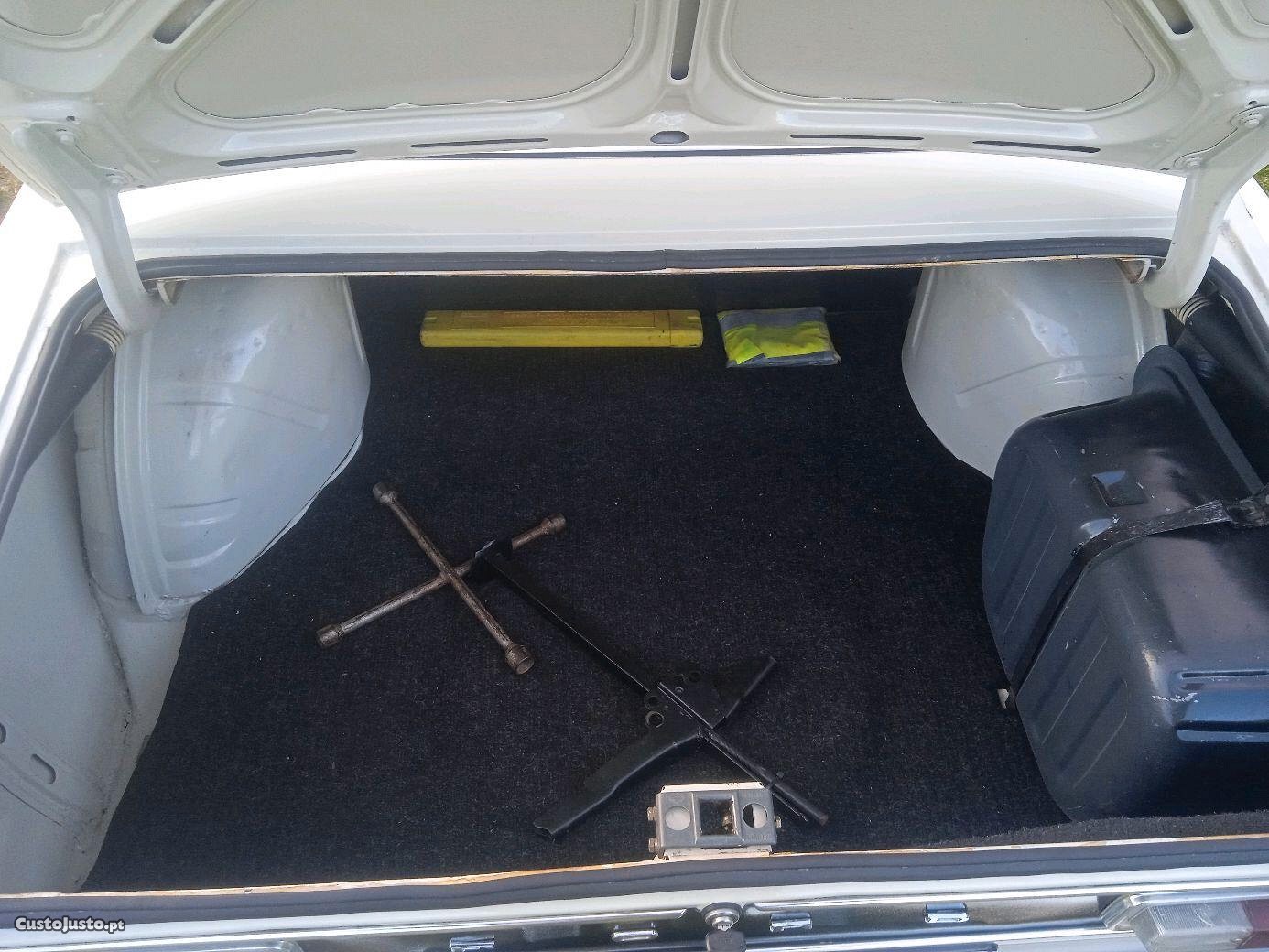 Ford Taunus 15m — fotografia 9