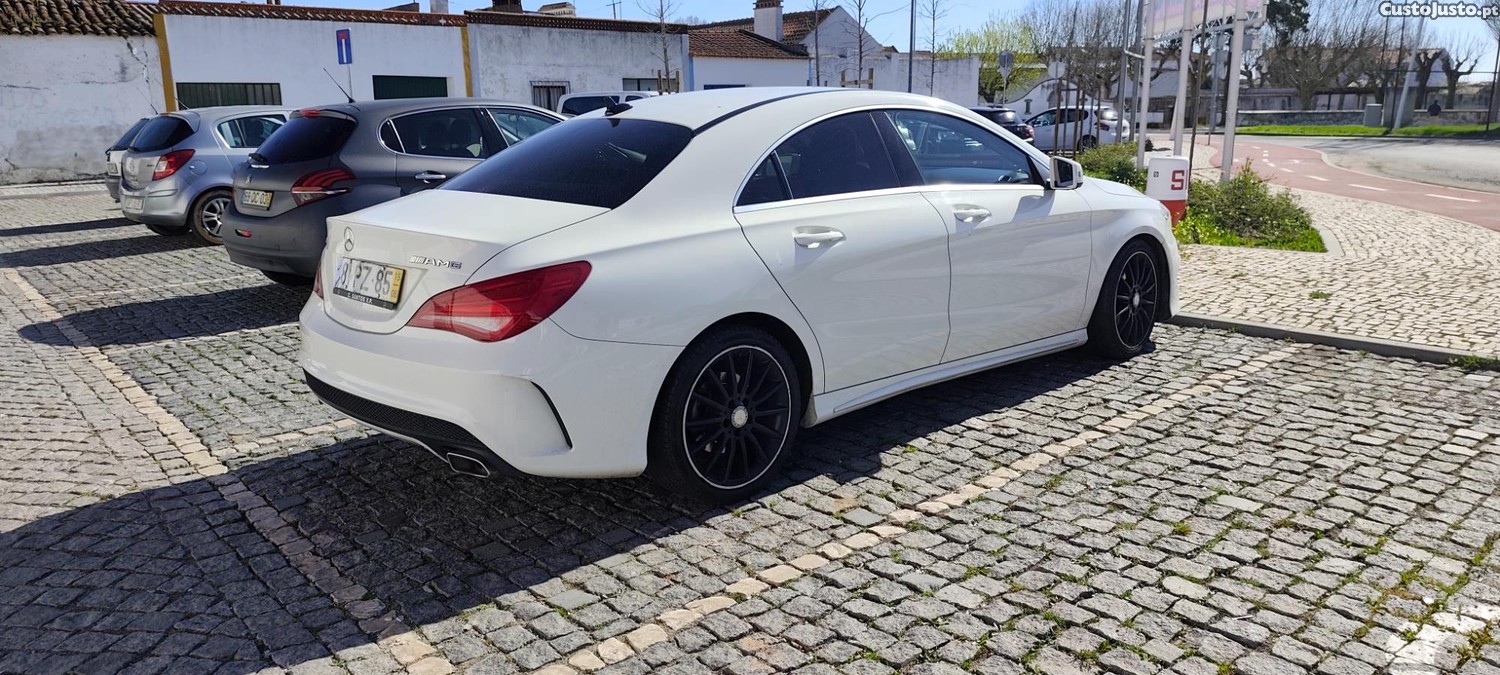 Mercedes-Benz CLA 180 180 Cdi AMG — fotografia 7