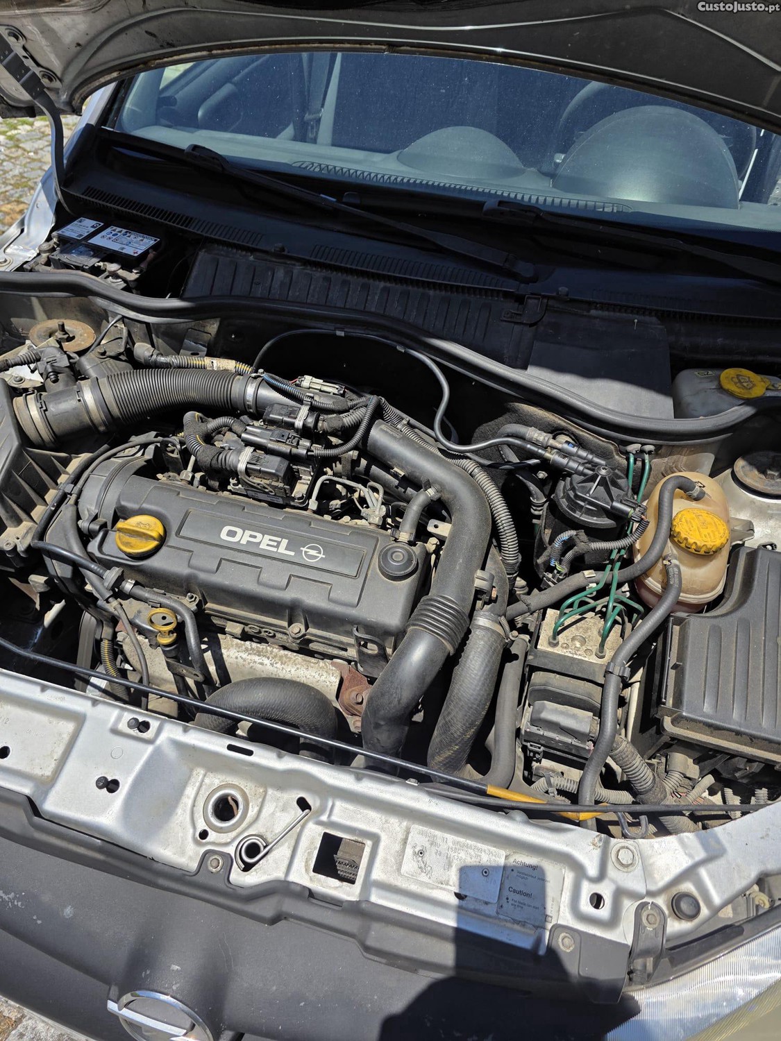 Opel Corsa 1.7 dti — fotografia 2