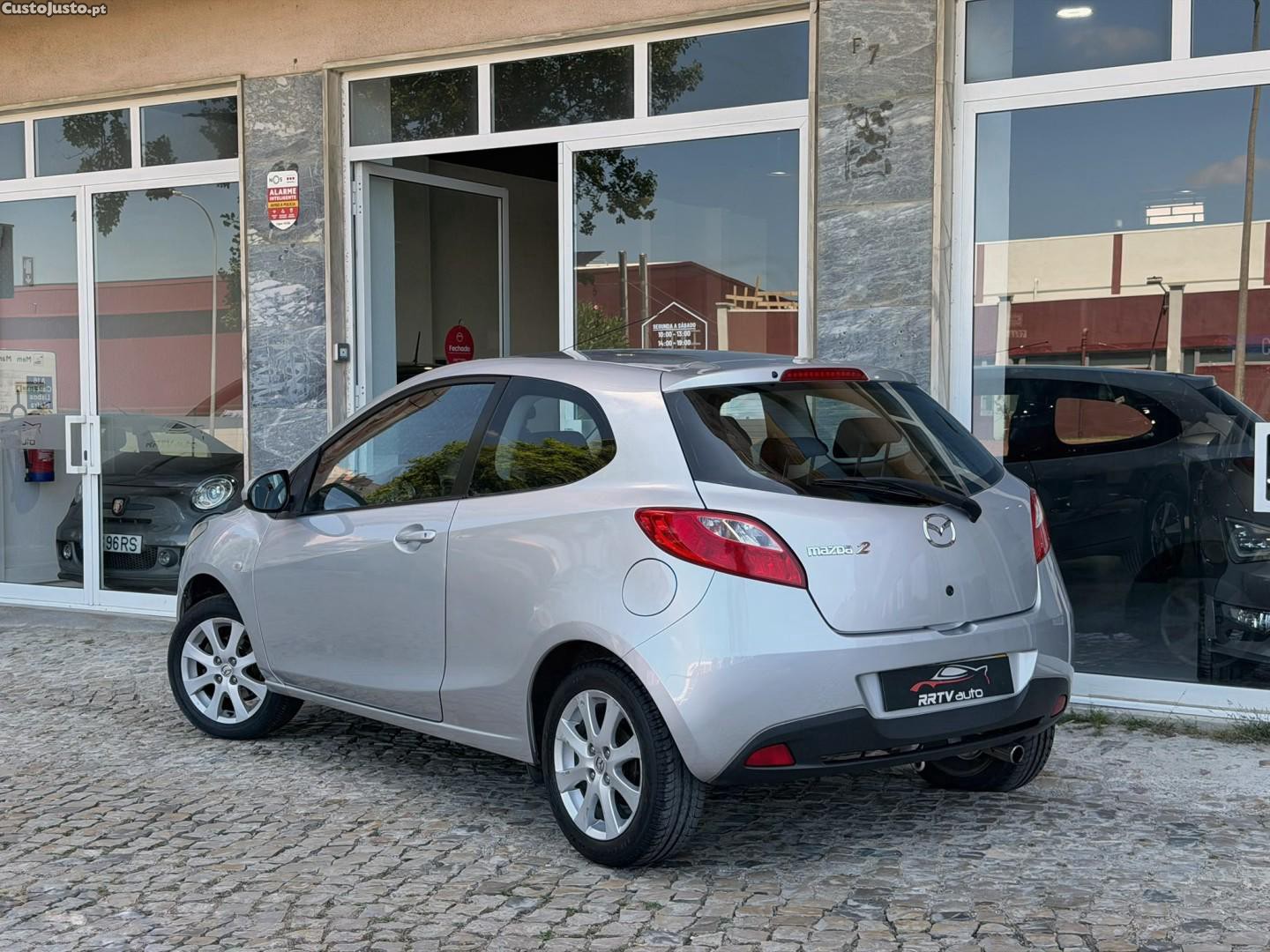 Mazda 2 1.3 MZR Comfort — fotografia 10