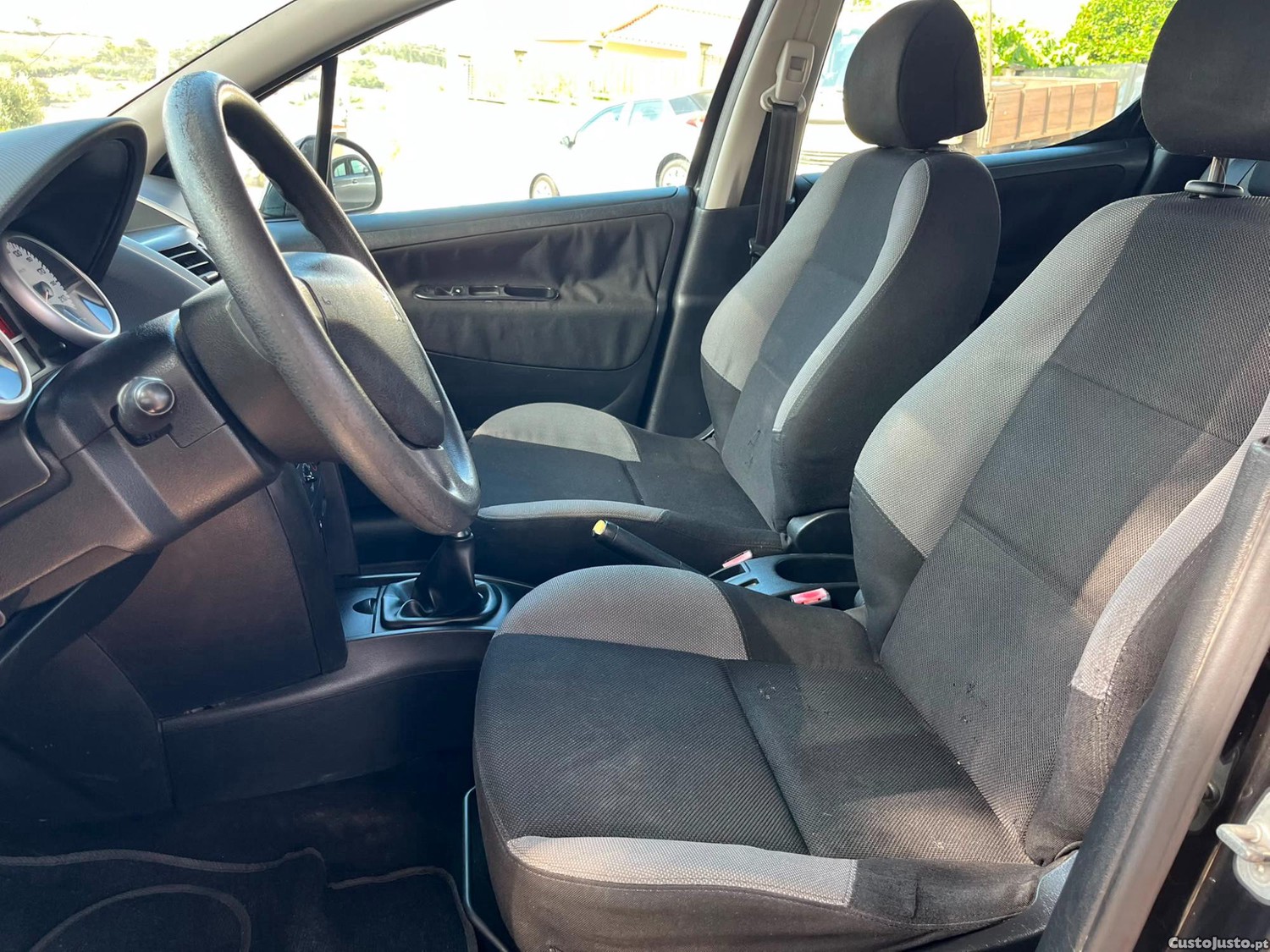Peugeot 207 1.4 HDI — fotografia 8
