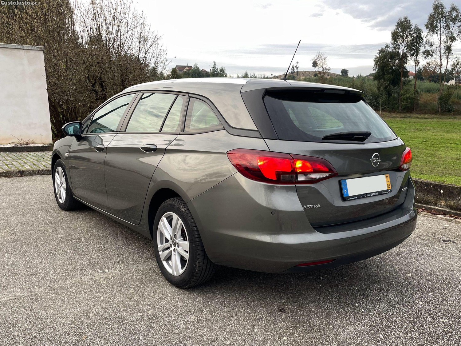 Opel Astra 1.0 Gasolina 105cv — fotografia 6