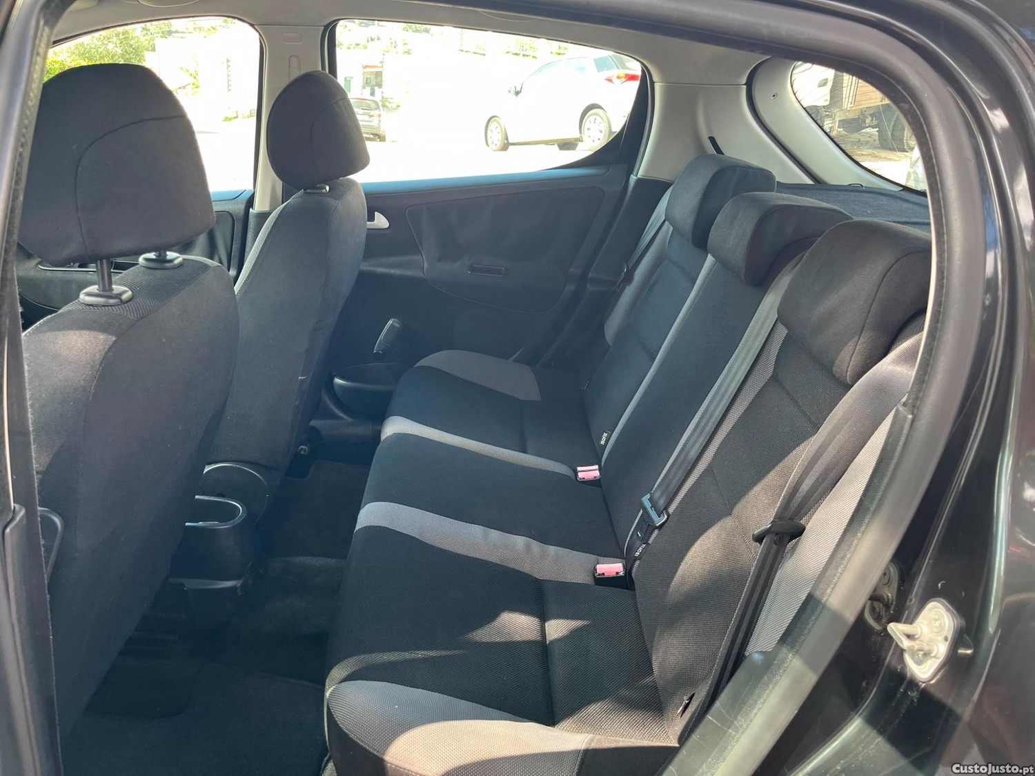 Peugeot 207 1.4 HDI — fotografia 2