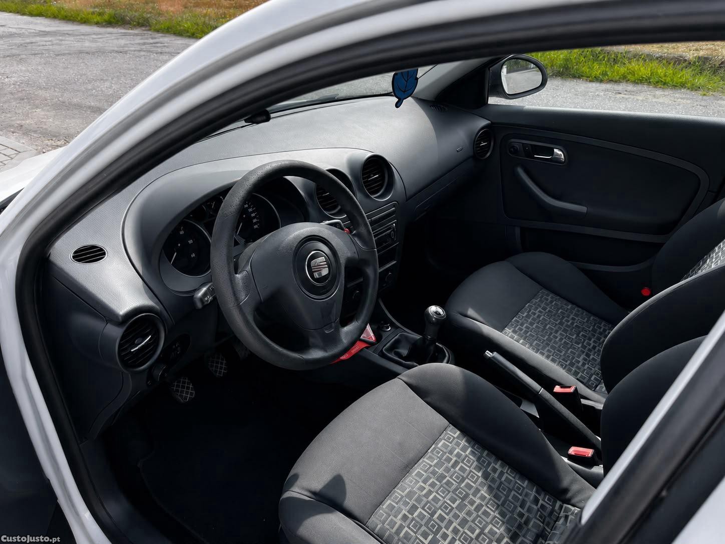 SEAT Ibiza 1.4TDI — fotografia 7
