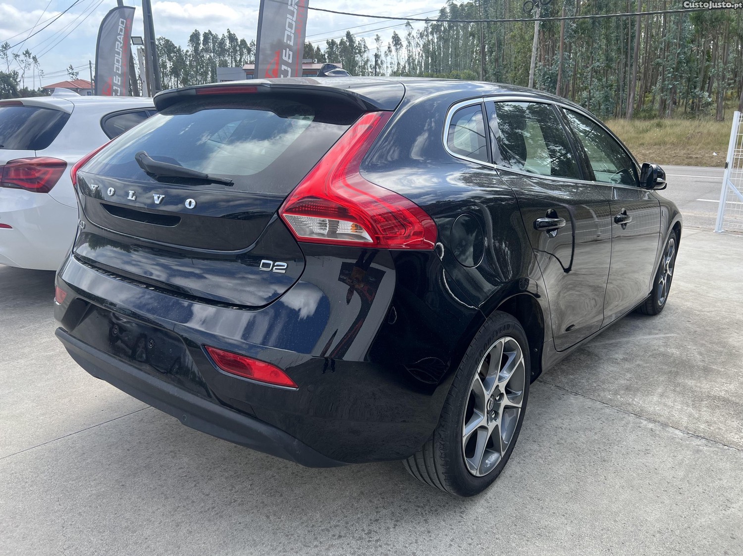 Volvo V40 1.6 D2 Ocean Race — fotografia 3