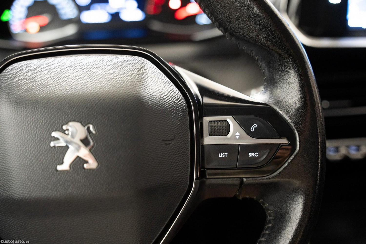 Peugeot 2008 1.2 PureTech Active — fotografia 6