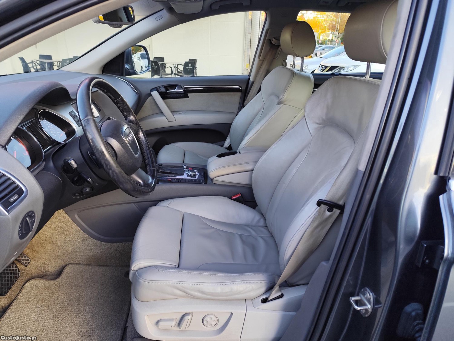 Audi Q7 3.0 TDI quattro 7 lugares — fotografia 4