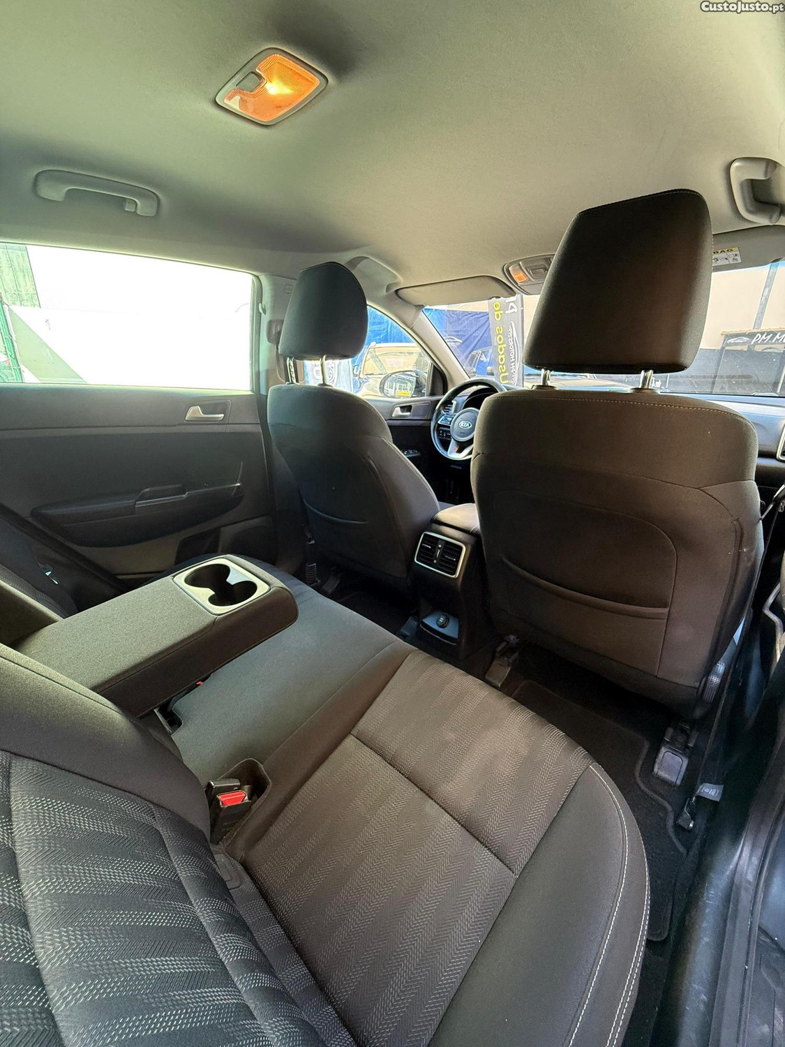 Kia Sportage 1.6 Crdi — fotografia 20