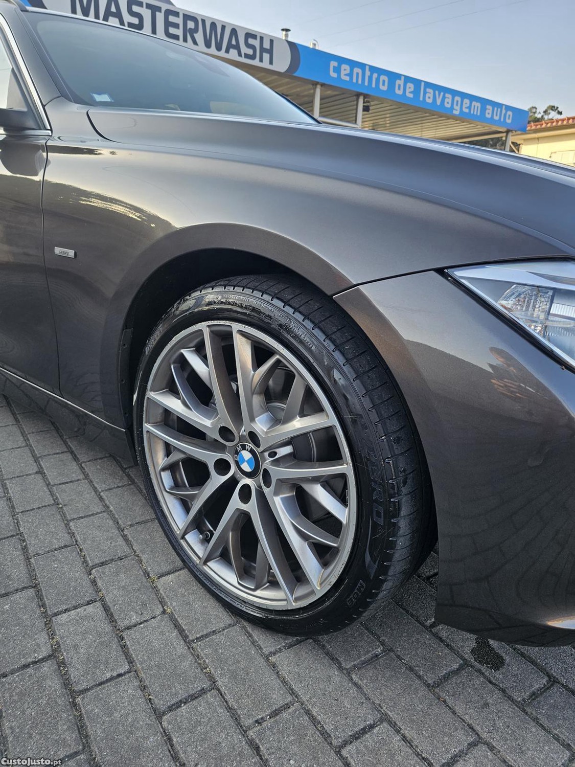 BMW 320 d Auto Line Luxury — fotografia 6