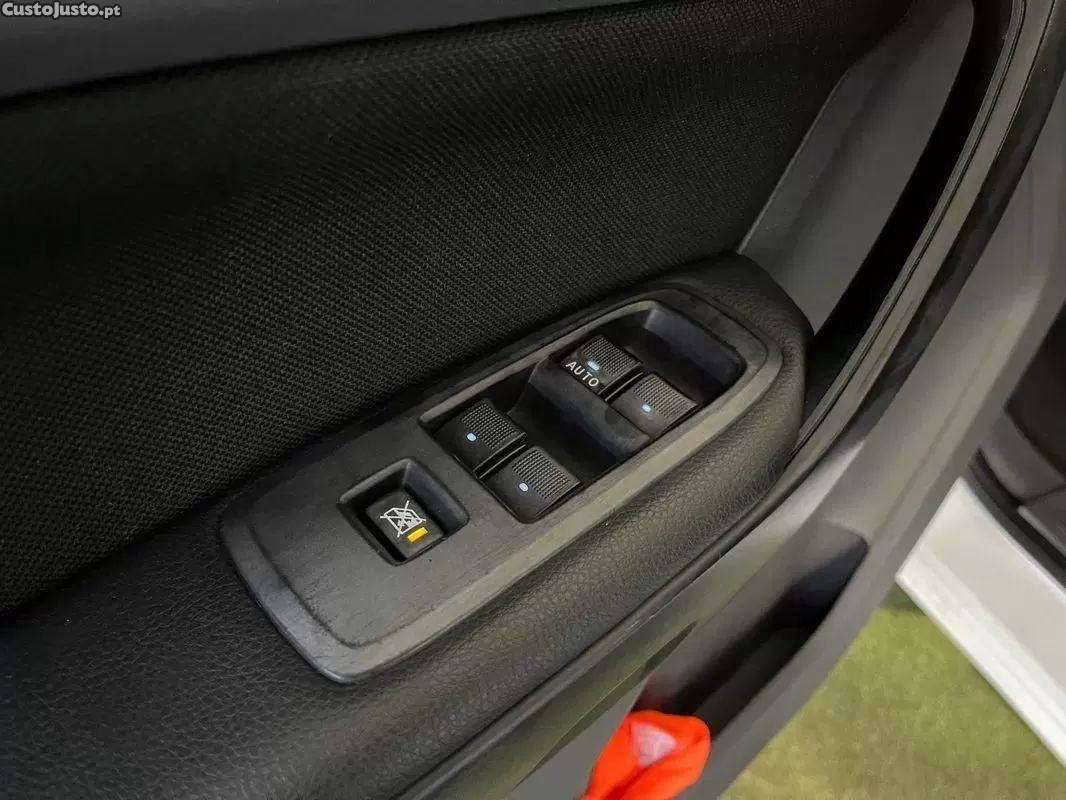 Ford Ranger 2.2 tdci cd limited 4wd — fotografia 2