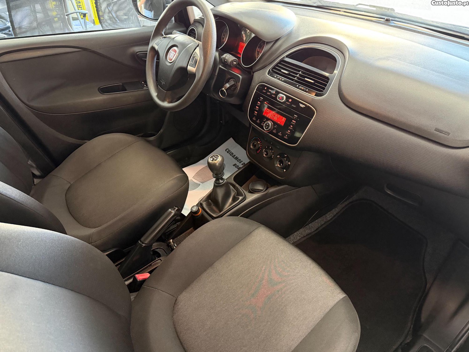 Fiat Punto 1.2 LOUNGE S&S — fotografia 4