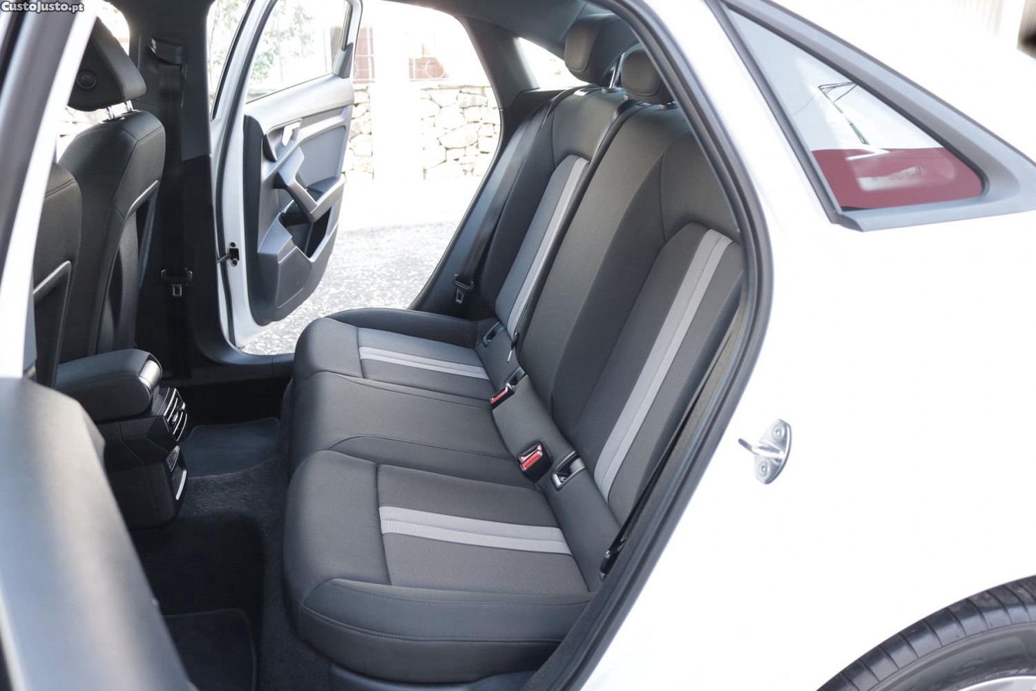 Audi A3 Limousine 30 TFSI Advanced — fotografia 36