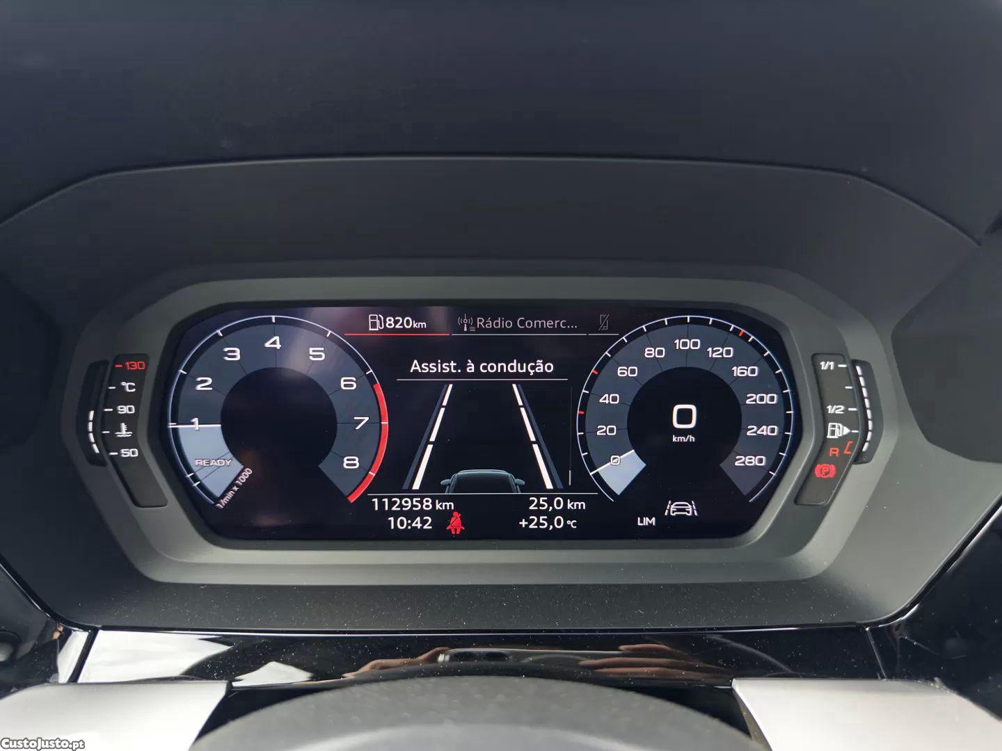Audi A3 30 tfsi s-line — fotografia 3