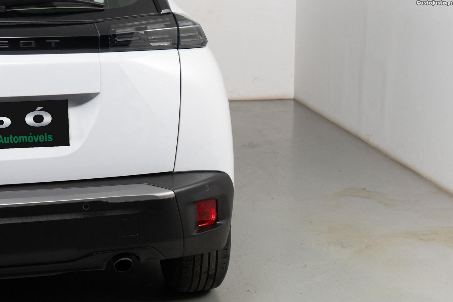 Peugeot 2008 1.2 PureTech Style — fotografia 18
