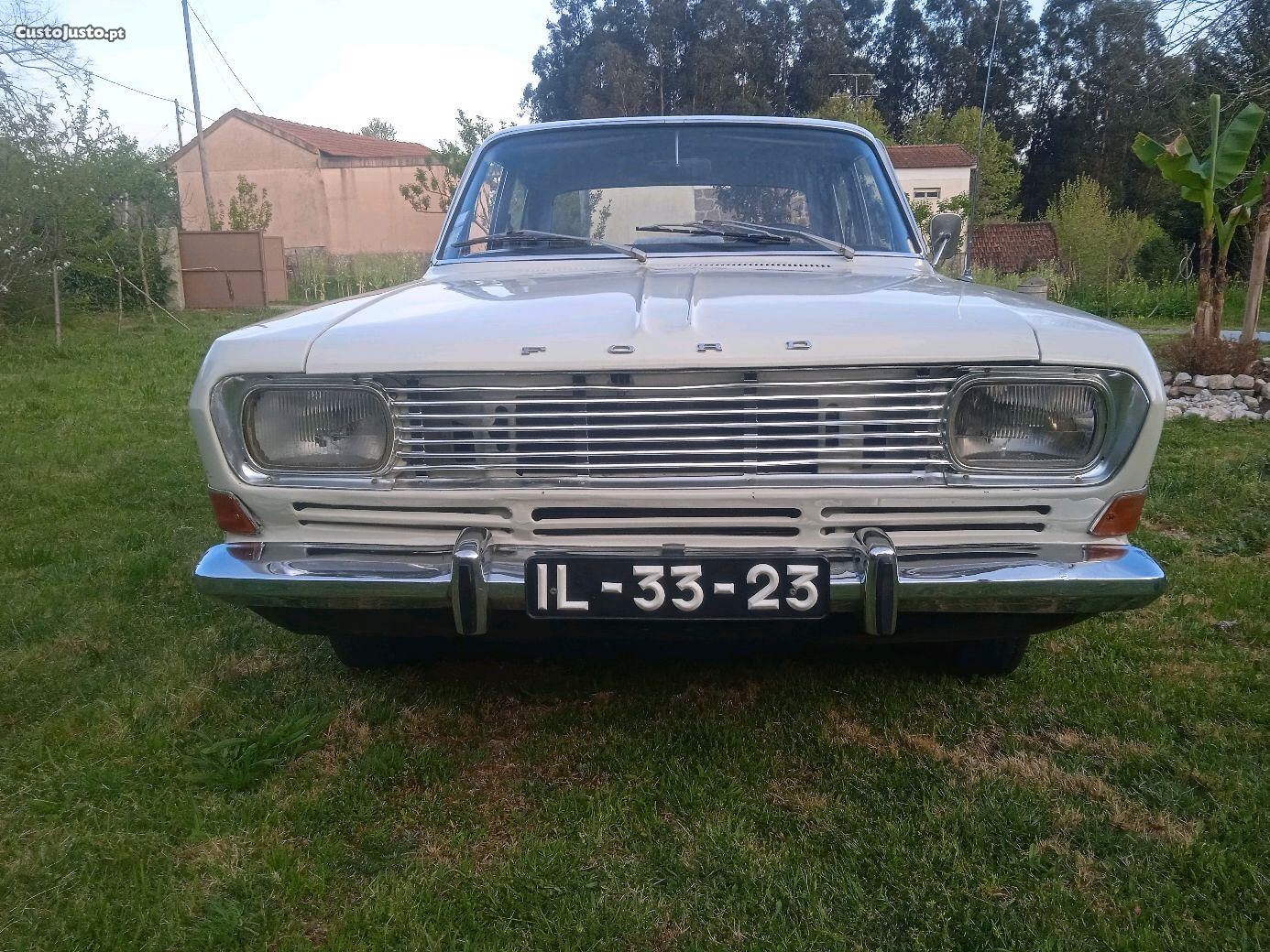 Ford Taunus 15m — fotografia 4