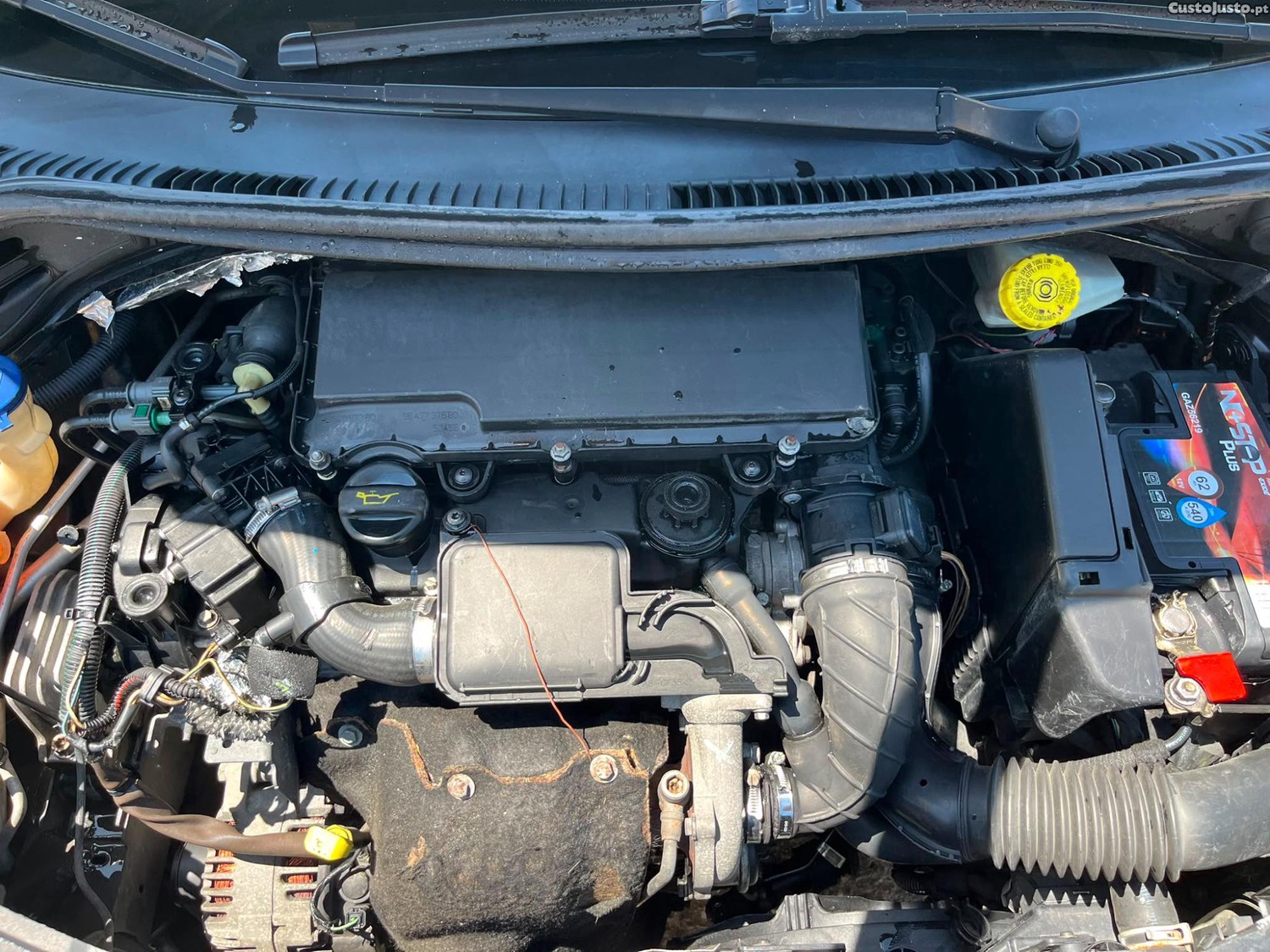 Peugeot 207 1.4 HDI — fotografia 6