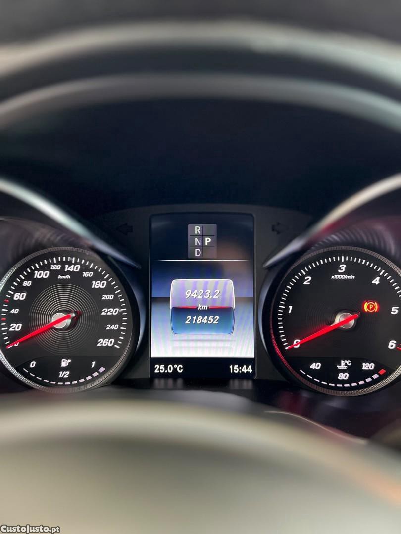 Mercedes-Benz GLC 250 d 4Matic 9G-TRONIC AMG Line — fotografia 9