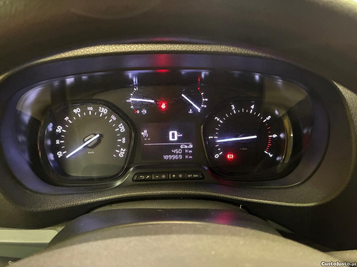 Opel Vivaro Combi 1.5 CDTi L3 — fotografia 4