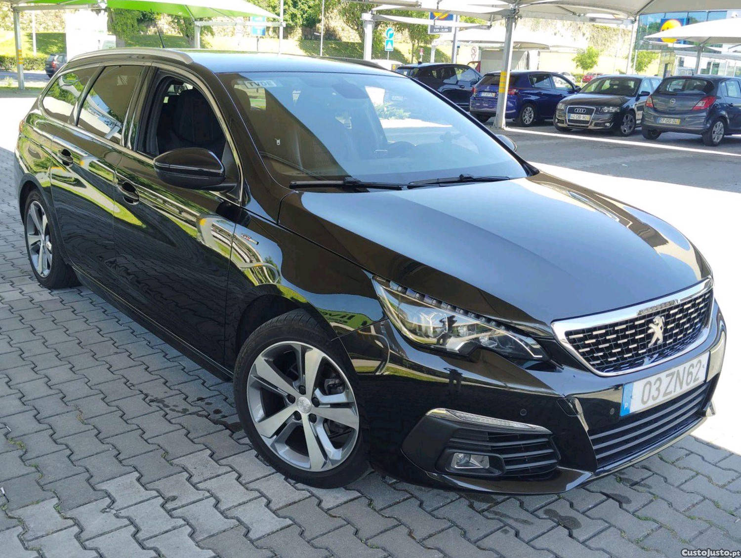 Peugeot 308 Blue HDi GT-Line — fotografia 2