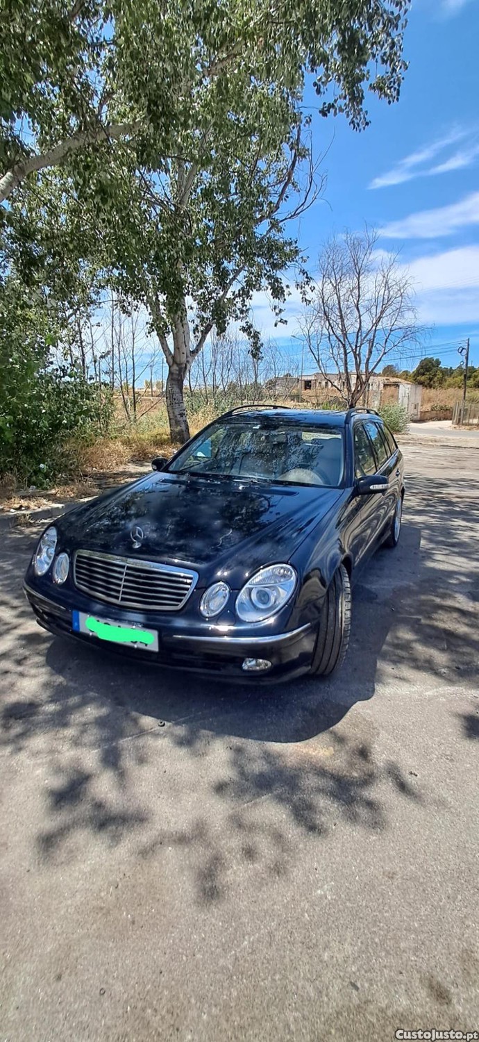 Mercedes-Benz E 320 Avantgard — fotografia 3