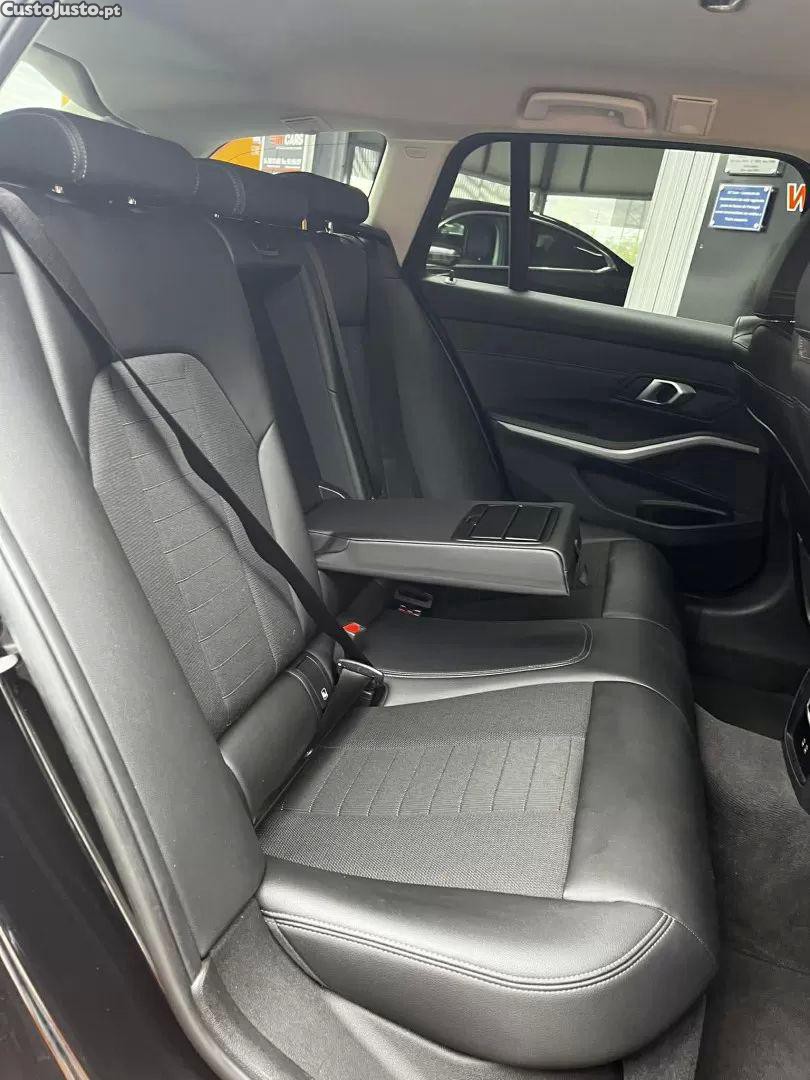 BMW 320 D auto — fotografia 6