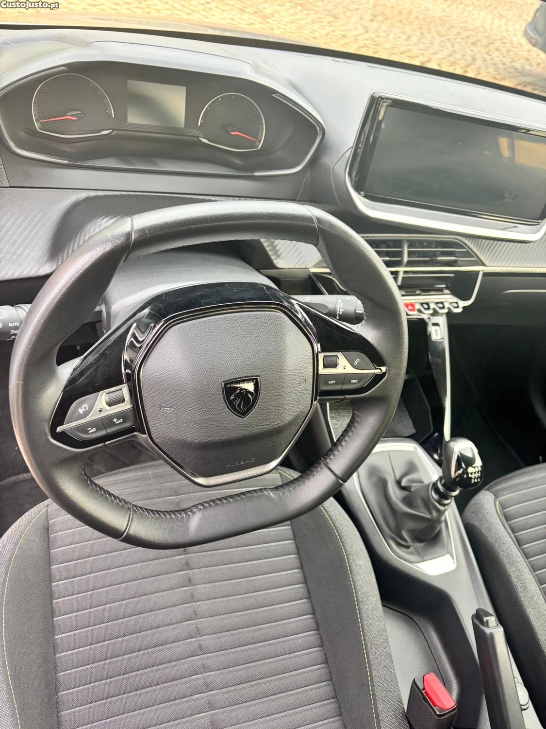 Peugeot 208 ACTIVE 1.2 — fotografia 5
