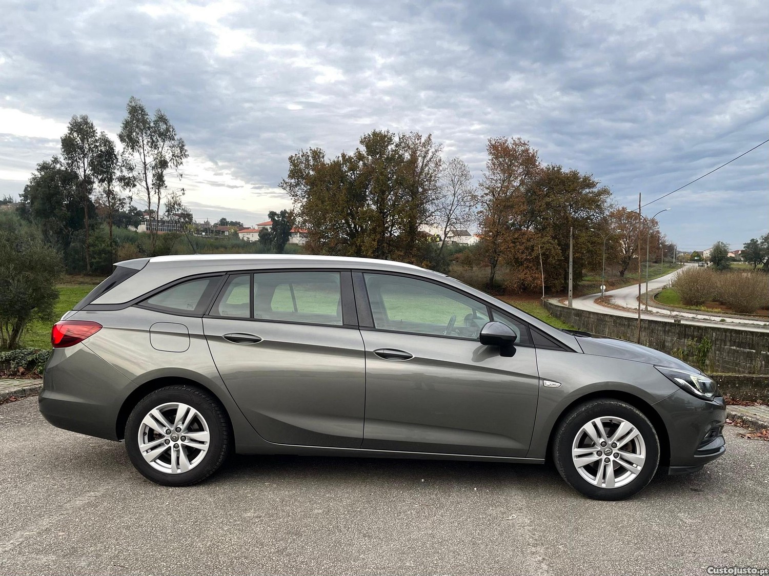 Opel Astra 1.0 Gasolina 105cv — fotografia 8